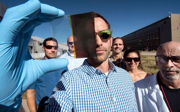 thermochromic windows solar energy